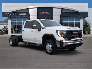 2026 GMC Sierra 3500 HD Chassis Cab Pro Truck