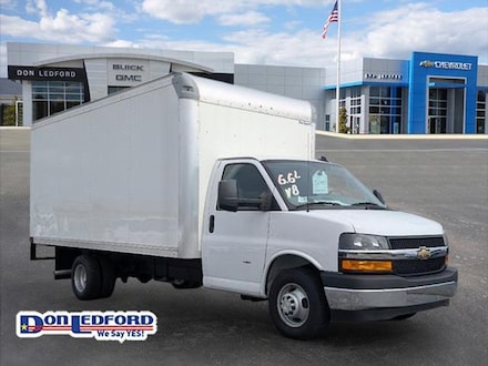 2024 Chevrolet Express Cutaway 3500 1WT Cutaway Van
