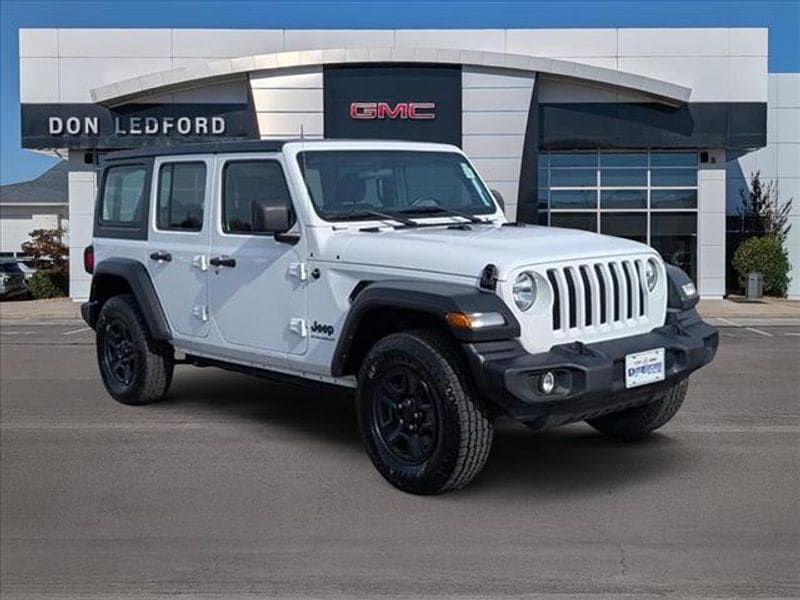 2023 Jeep Wrangler 4-Door Sport's photo