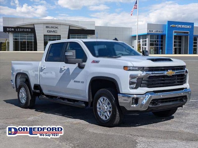 2026 Chevrolet Silverado 2500HD LT's photo