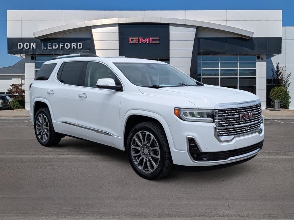 2022 GMC Acadia Denali AWD's photo