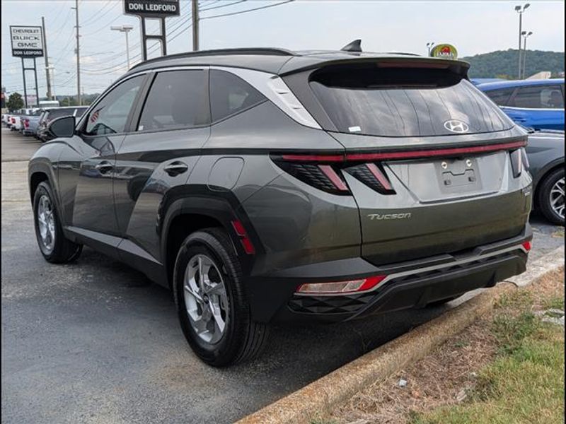 2022 Hyundai Tucson SEL photo 2