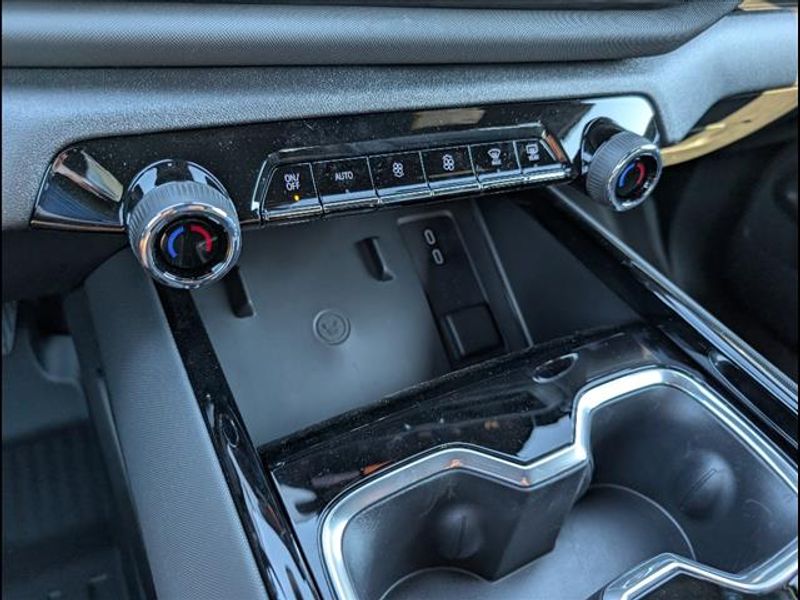 2026 Chevrolet Silverado EV LT - Photo 9