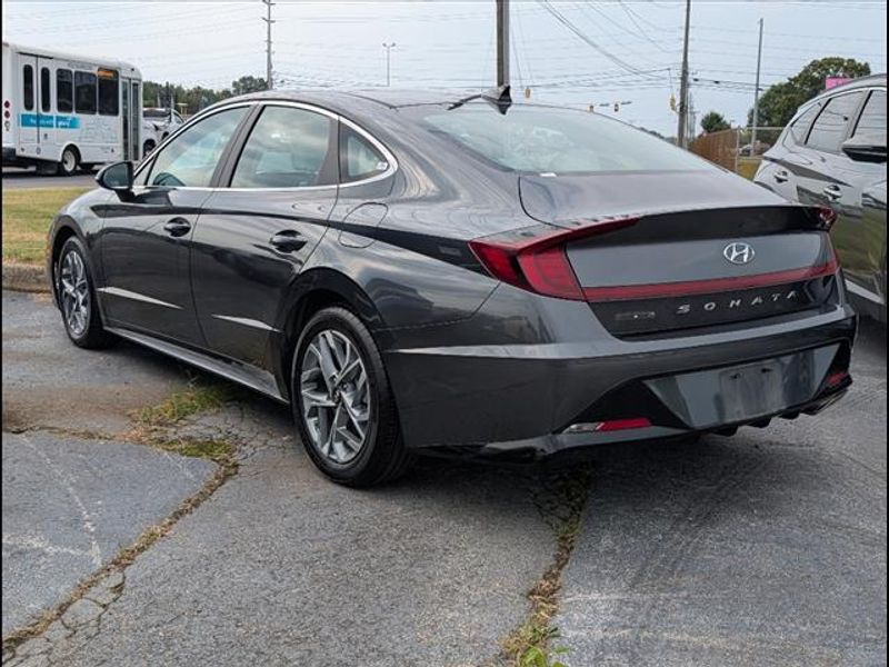 2023 Hyundai Sonata SEL photo 2
