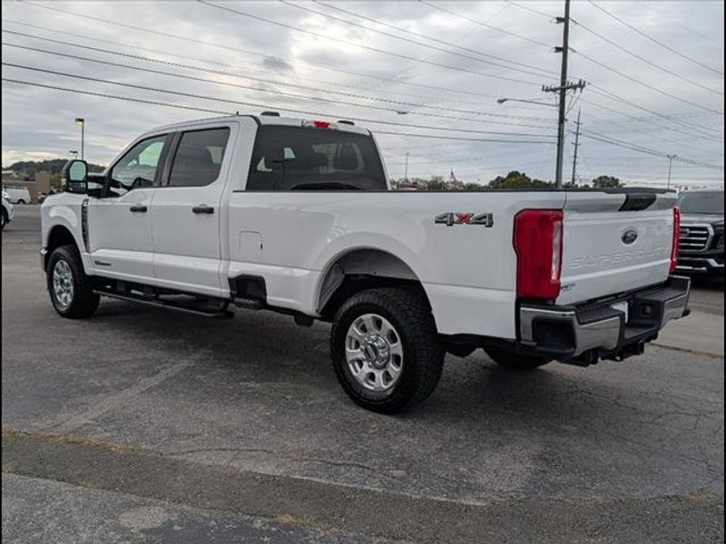 2024 Ford F-250 XLT photo 3