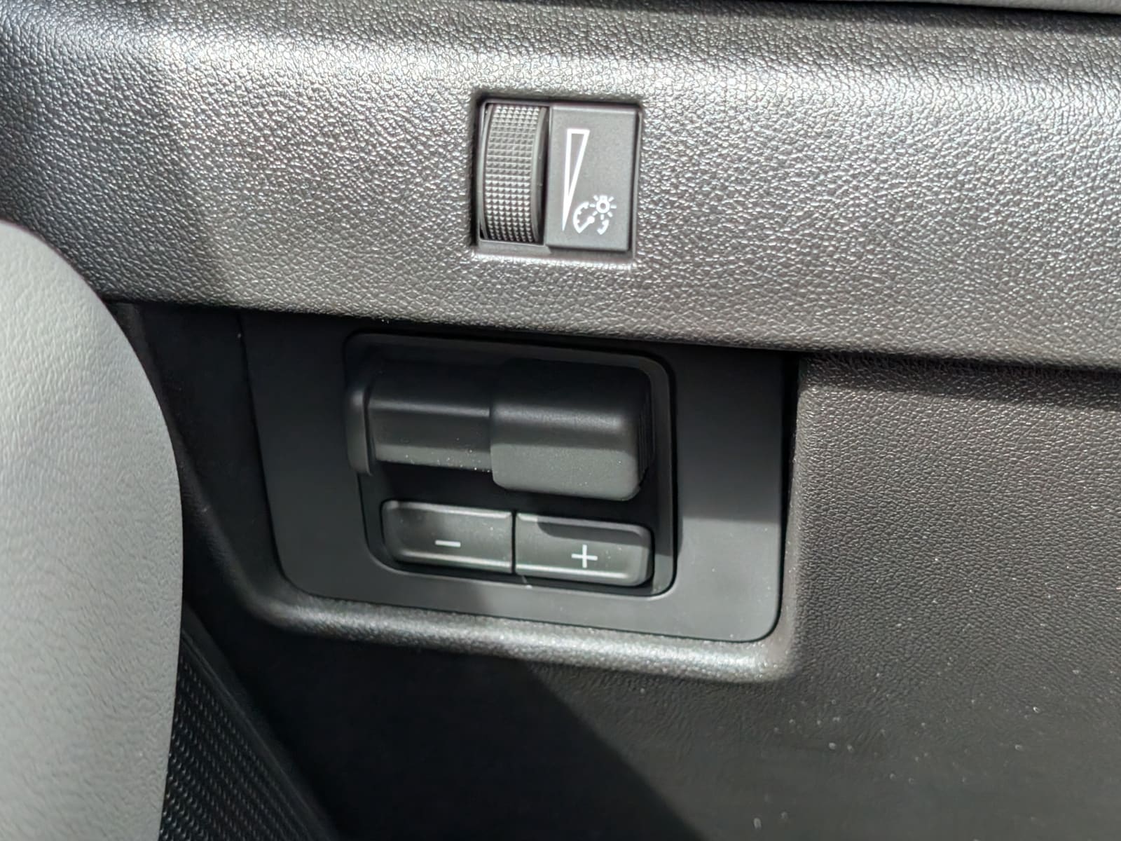 2026 Chevrolet Colorado ZR2 - Photo 14