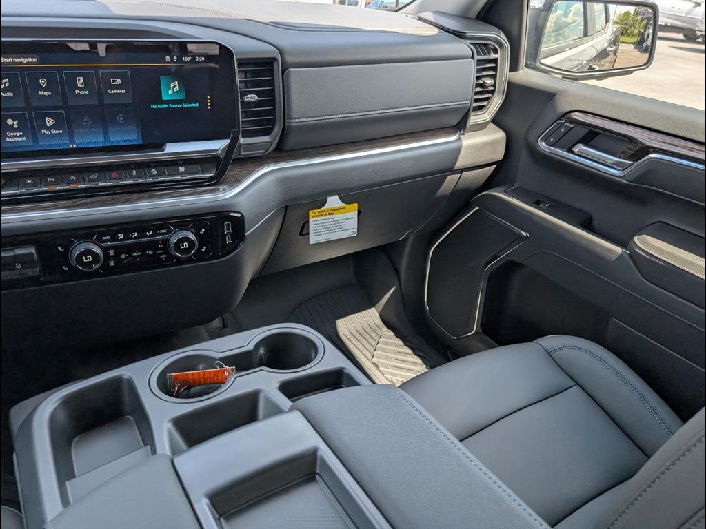 2026 Chevrolet Silverado 1500 LT - Photo 6