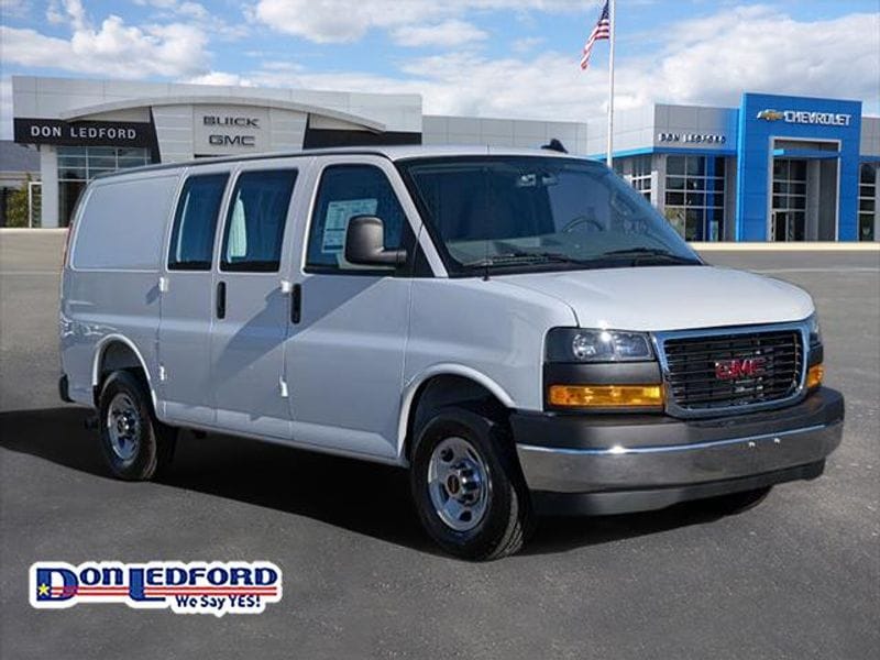 2025 GMC Savana Cargo Work Van's photo