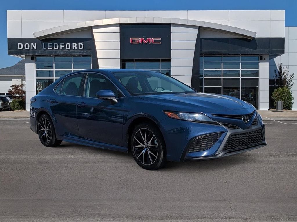 Used 2024 Toyota Camry SE Sedan