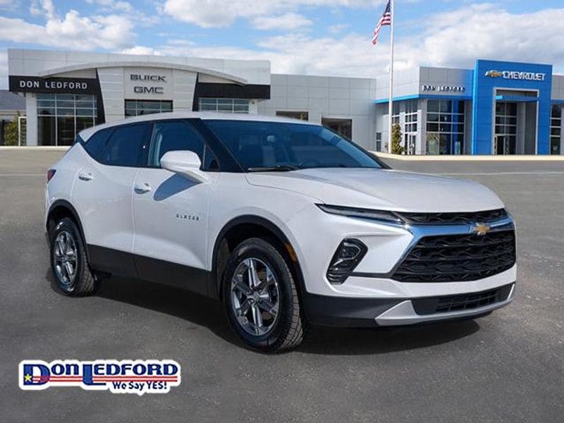 2023 Chevrolet Blazer 2LT's photo
