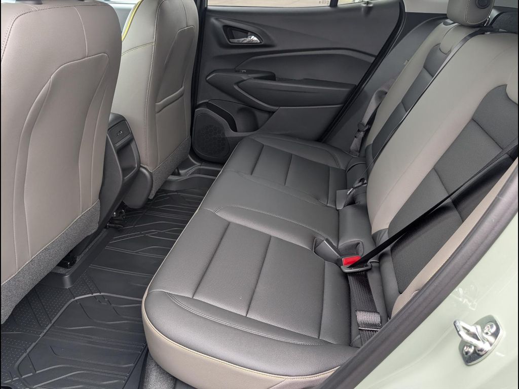 2026 Chevrolet Trax Activ - Photo 10