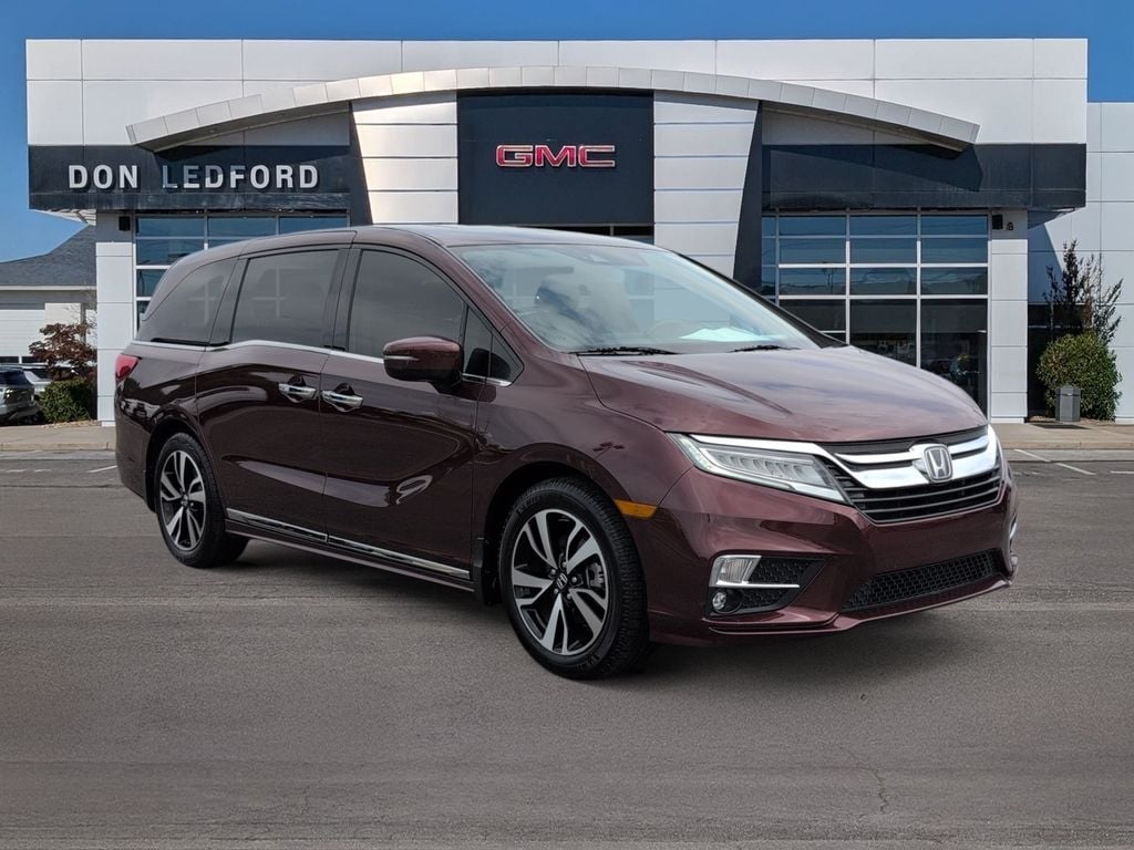 2019 Honda Odyssey Elite's photo