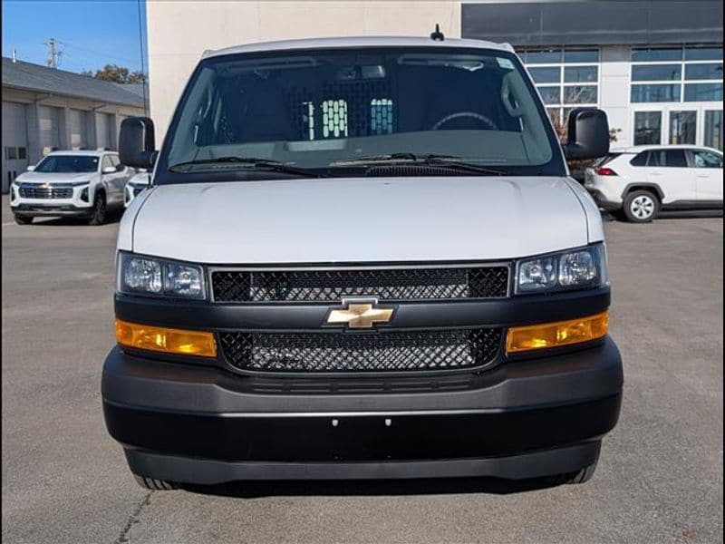 2025 Chevrolet Express Cargo Work Van - Photo 4