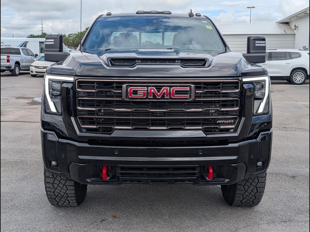 Used 2025 GMC Sierra 2500 HD AT4X Crew Cab