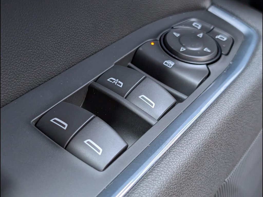 2026 Chevrolet Silverado 1500 LT - Photo 13