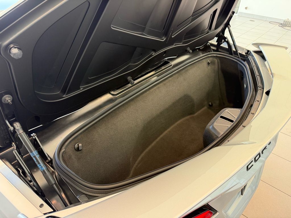 2026 Chevrolet Corvette 2LT - Photo 11