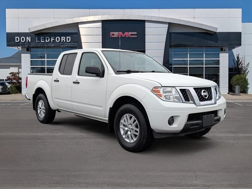 2019 Nissan Frontier SV's photo