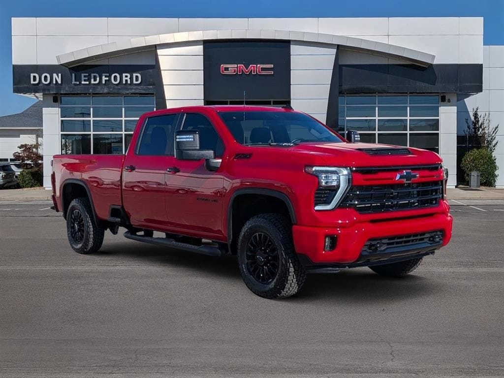 2024 Chevrolet Silverado 2500HD LT's photo