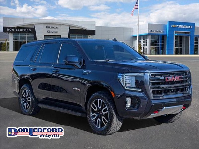 2023 GMC Yukon AT4's photo