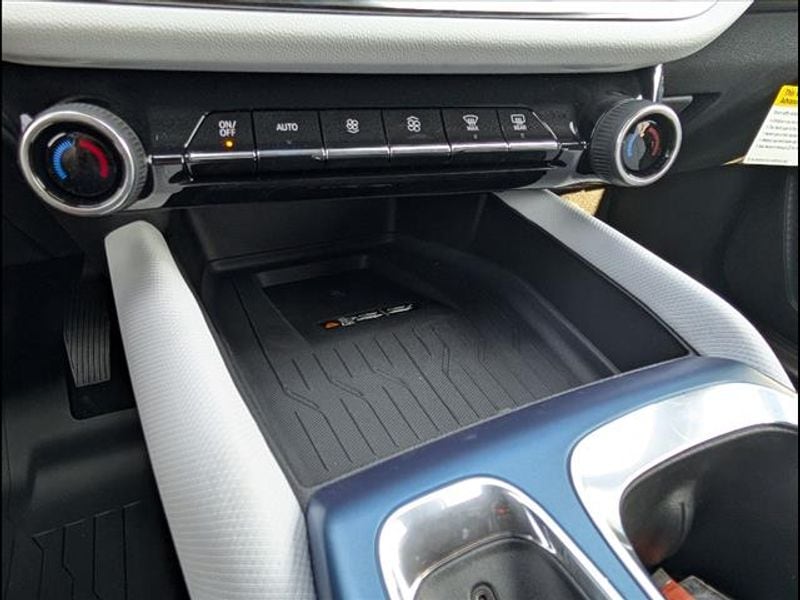 2026 Chevrolet Equinox EV 2LT - Photo 13