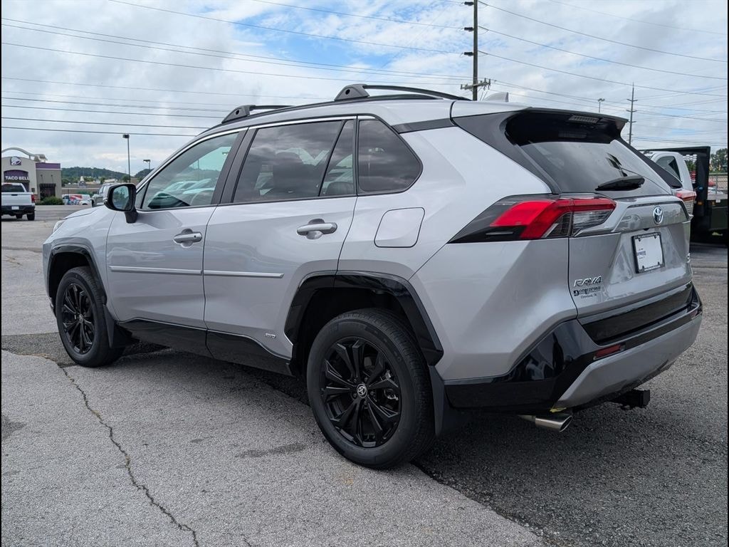 Used 2022 Toyota RAV4 Hybrid SE Utility
