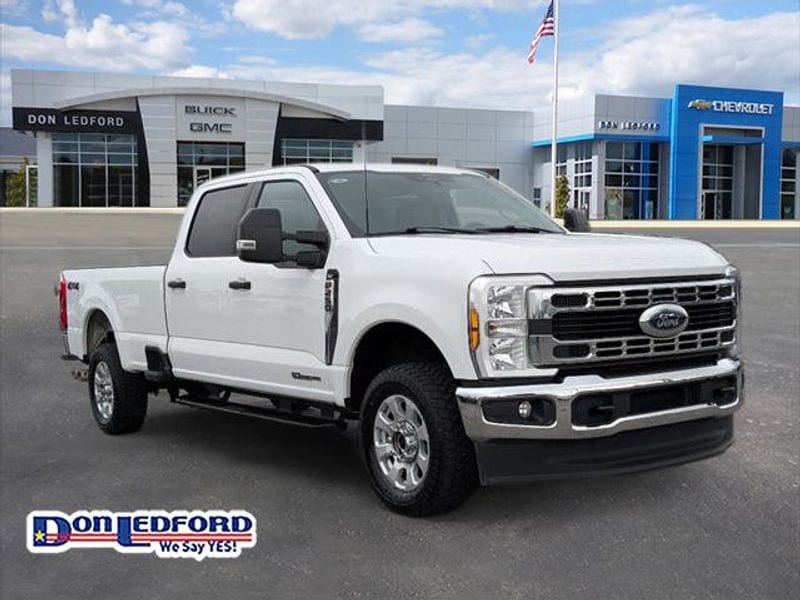 2024 Ford F-250 Super Duty XLT's photo