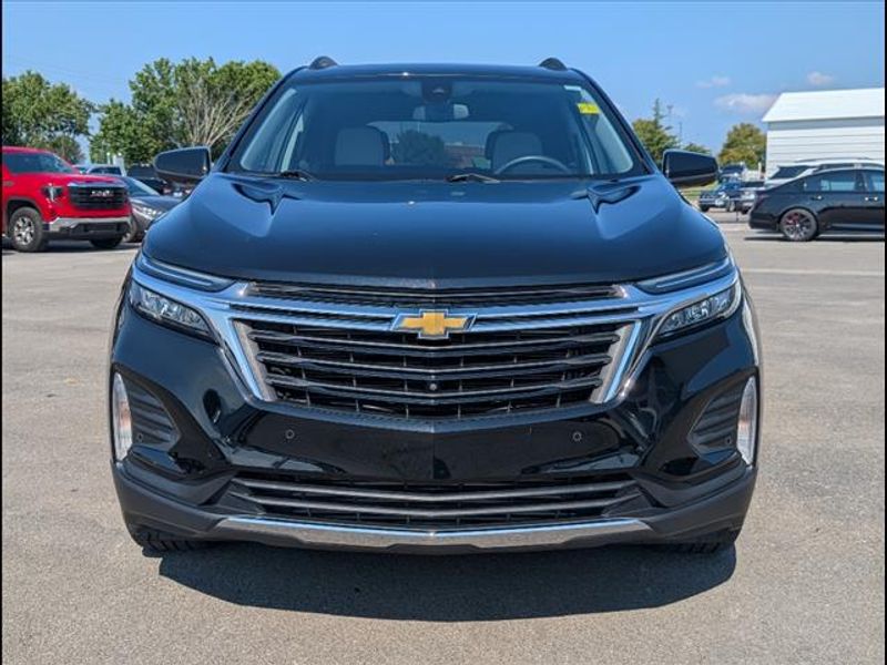 2023 Chevrolet Equinox LT photo 3