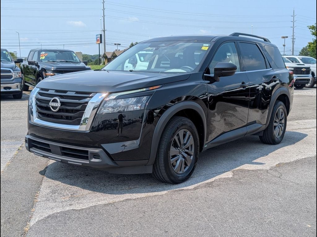 Used 2024 Nissan Pathfinder SV SUV