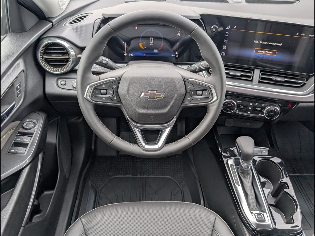 2026 Chevrolet Trax Activ - Photo 6