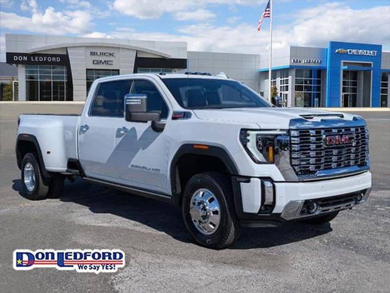 2026 GMC Sierra 3500HD Denali's photo