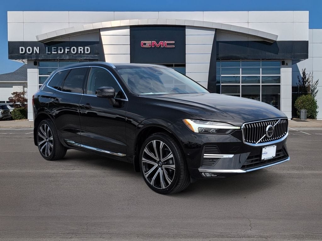 2023 Volvo XC60 B5 Ultimate Bright Theme AWD's photo