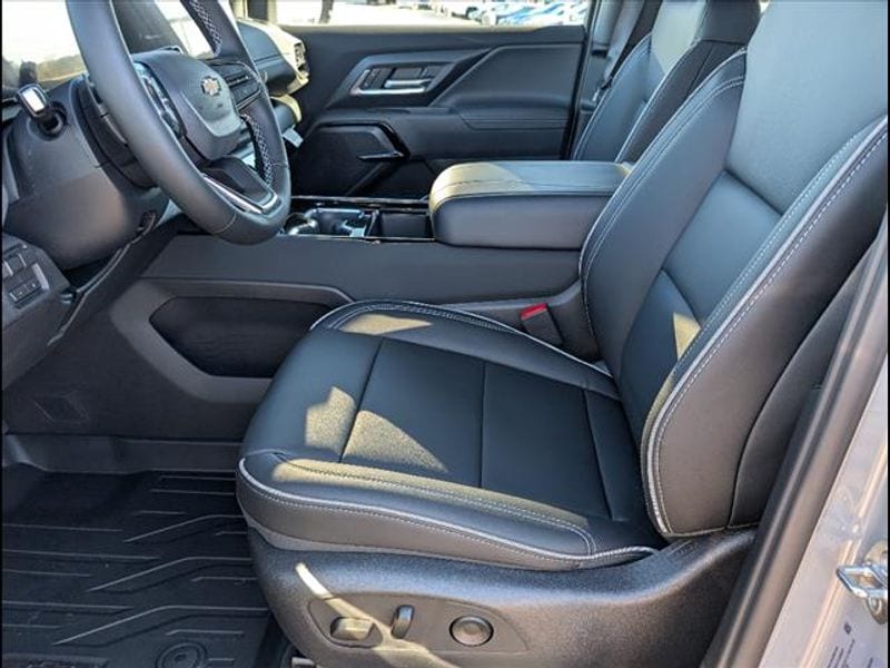 2026 Chevrolet Silverado EV LT - Photo 12