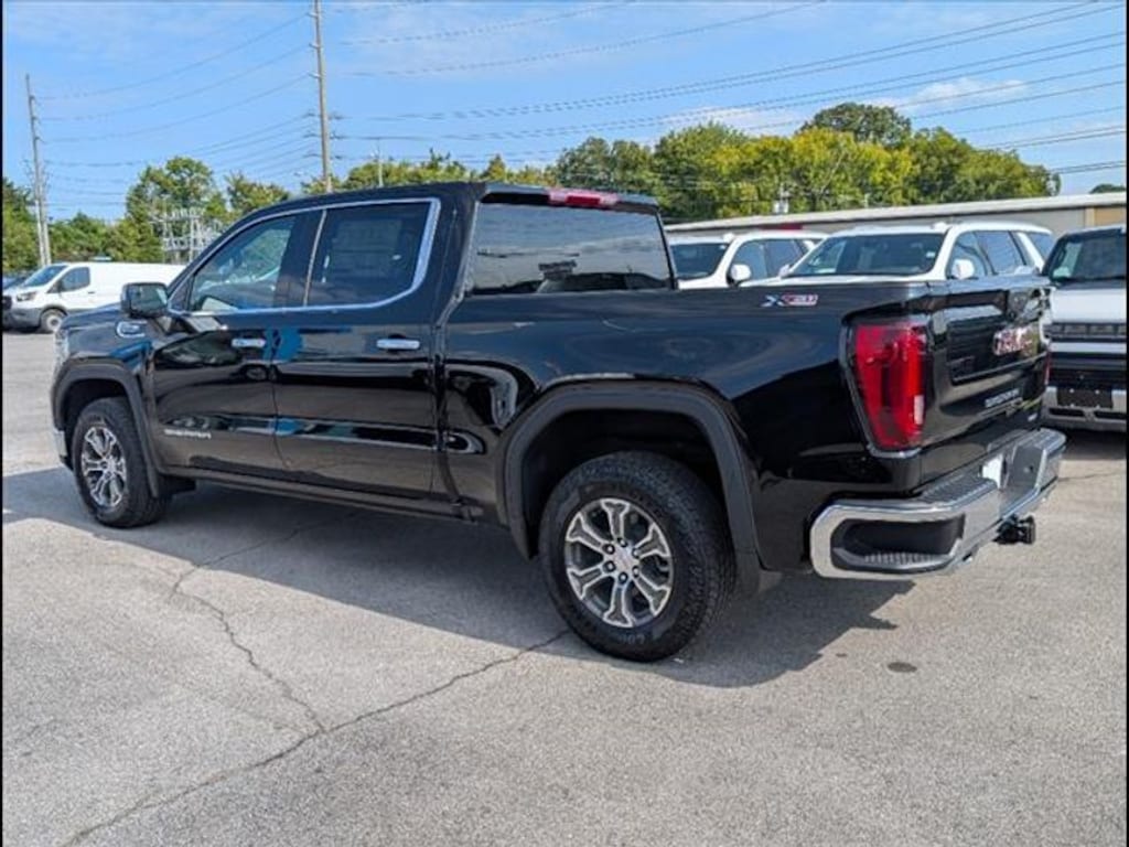 New 2025 GMC Sierra 1500 SLT Truck