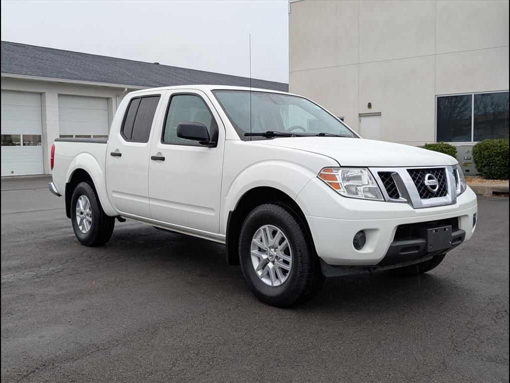 2019 Nissan Frontier SV's photo