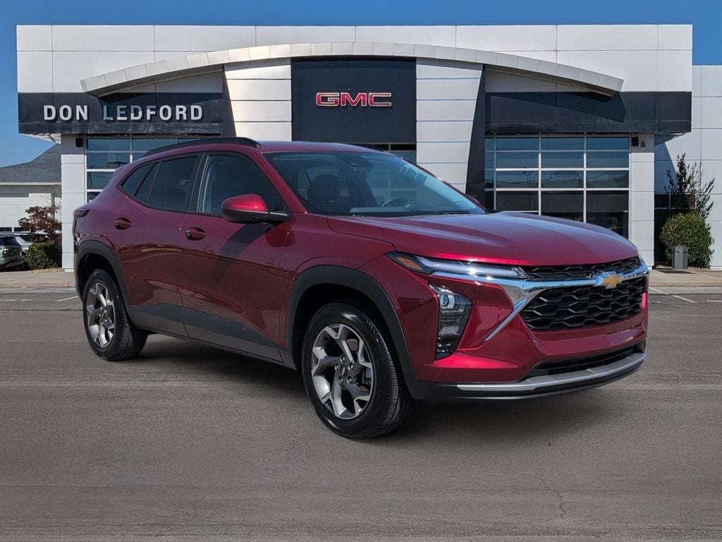 2025 Chevrolet Trax LT