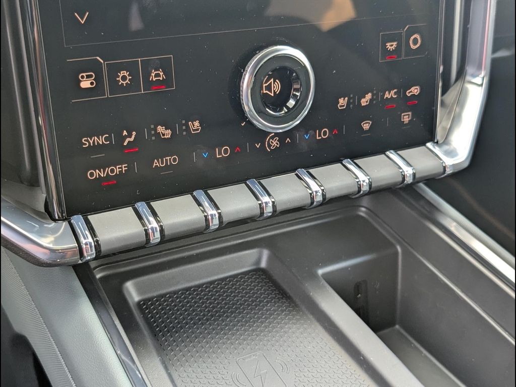 2026 GMC Acadia AT4 - Photo 10