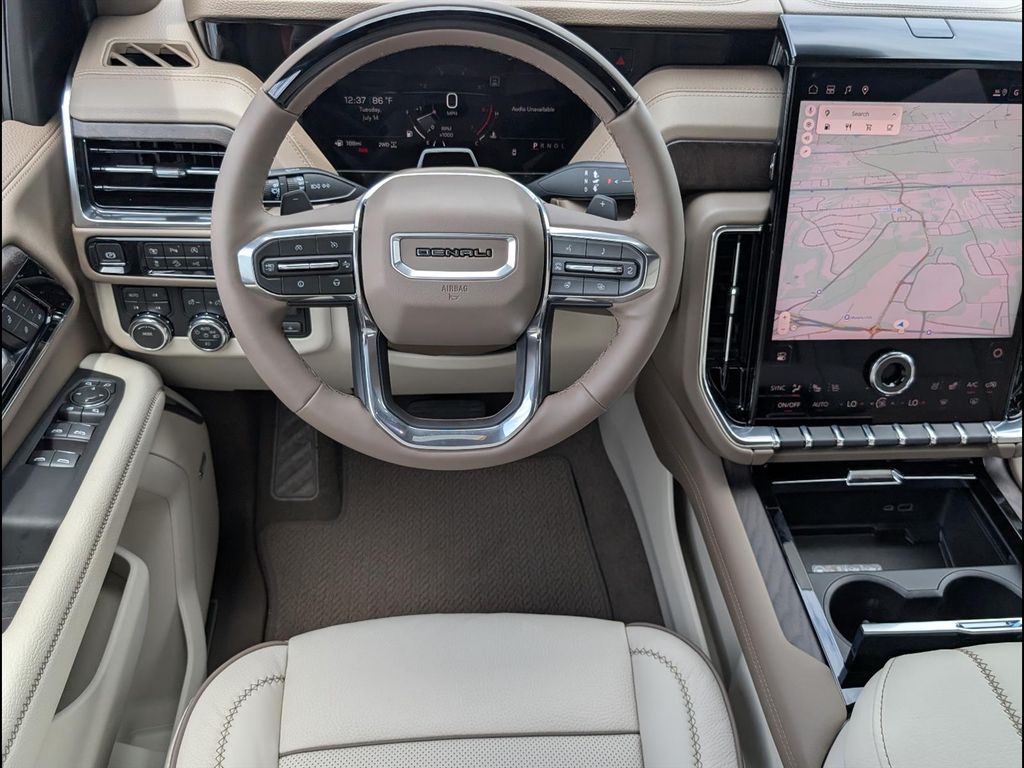 2026 GMC Yukon Denali - Photo 5