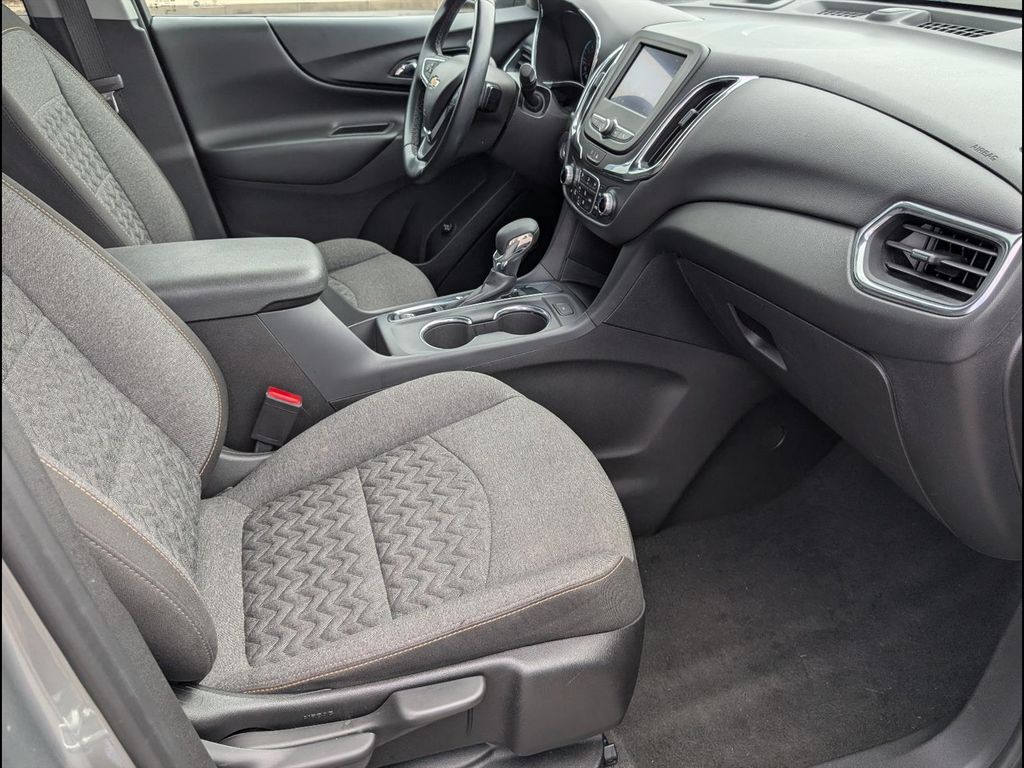 2024 Chevrolet Equinox LT - Photo 17