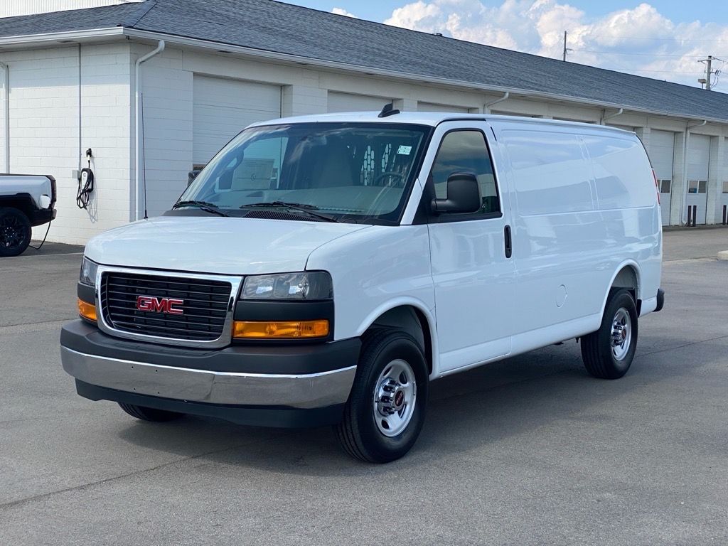 2025 GMC Savana Cargo Work Van - Photo 6
