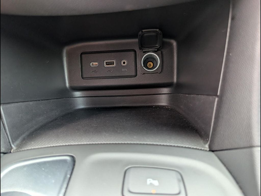 2024 Chevrolet Equinox LT - Photo 13