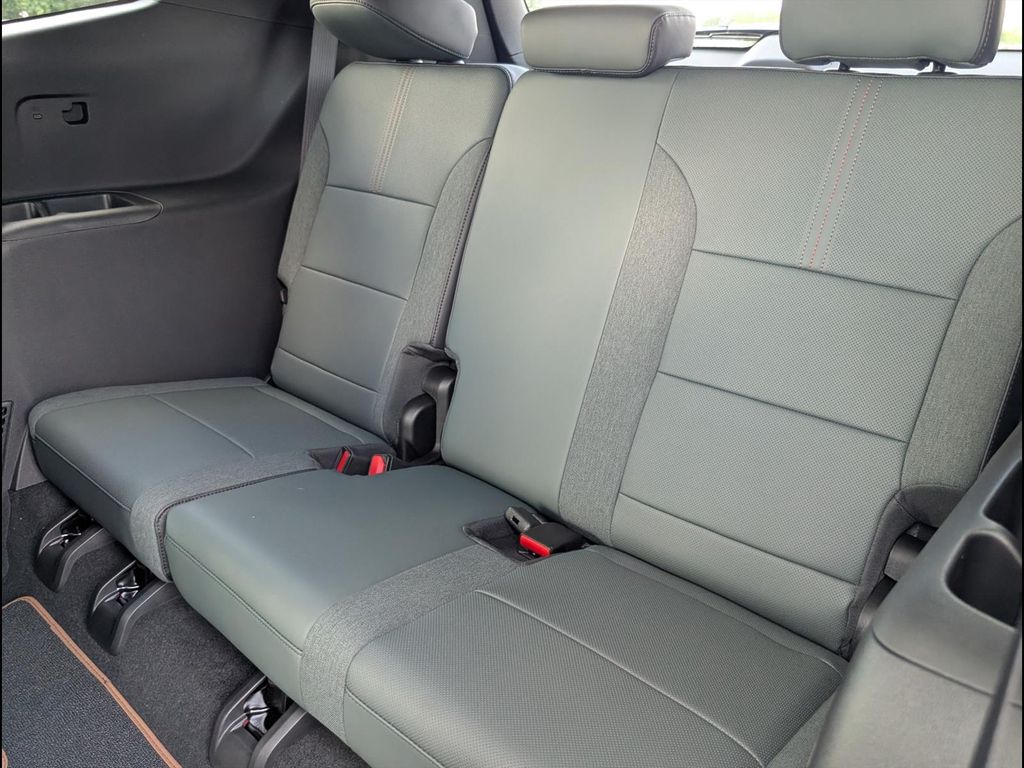 2026 GMC Acadia AT4 - Photo 14
