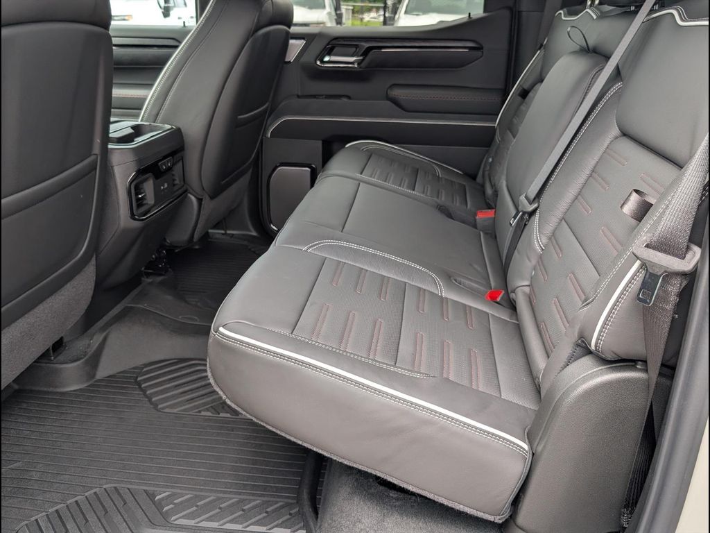 2026 GMC Sierra 1500 AT4X - Photo 12