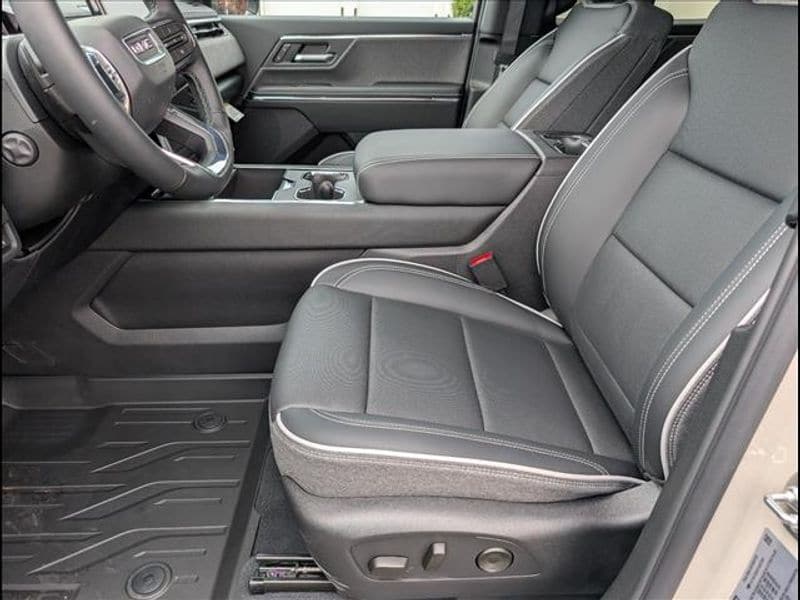 2026 GMC Sierra EV Elevation - Photo 10