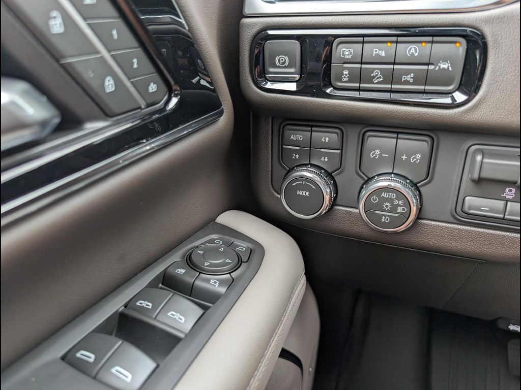 2026 GMC Yukon Elevation - Photo 13