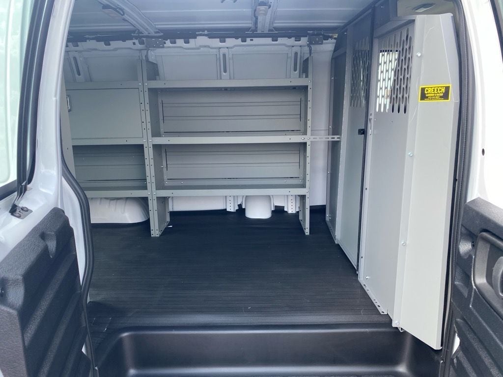 2025 GMC Savana Cargo Work Van - Photo 9