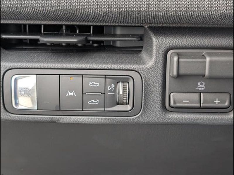 2026 GMC Sierra EV Elevation - Photo 13