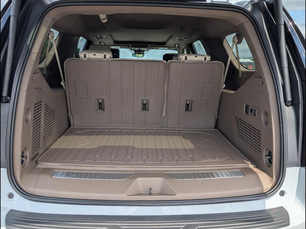2026 GMC Yukon XL Denali - Photo 15