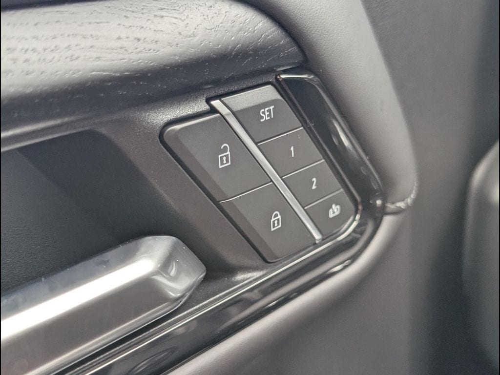 2026 GMC Sierra 1500 AT4X - Photo 14