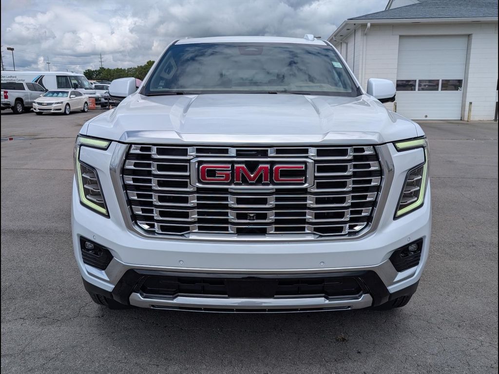 2026 GMC Yukon Denali - Photo 3