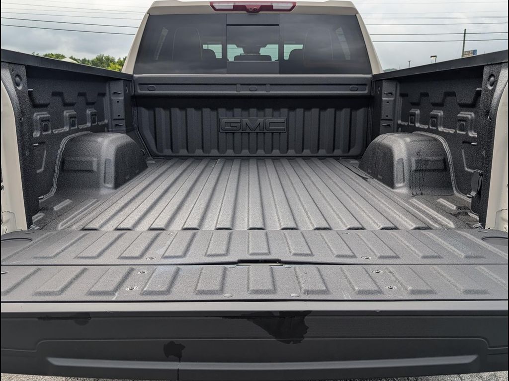 2026 GMC Sierra 1500 AT4X - Photo 15